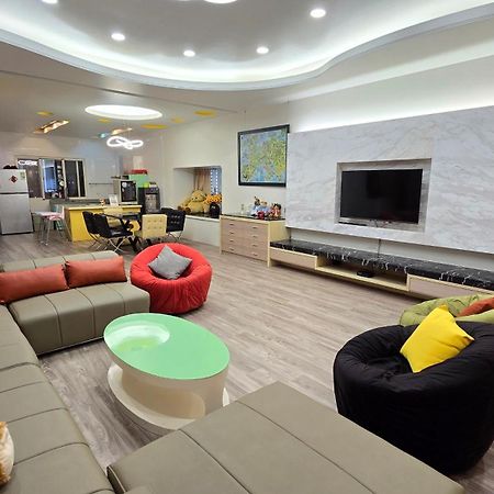 Chaopingjia Homestay Luodong Exteriör bild