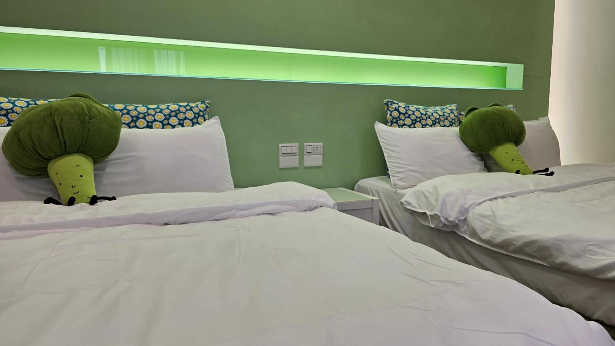 Chaopingjia Homestay Luodong Exteriör bild