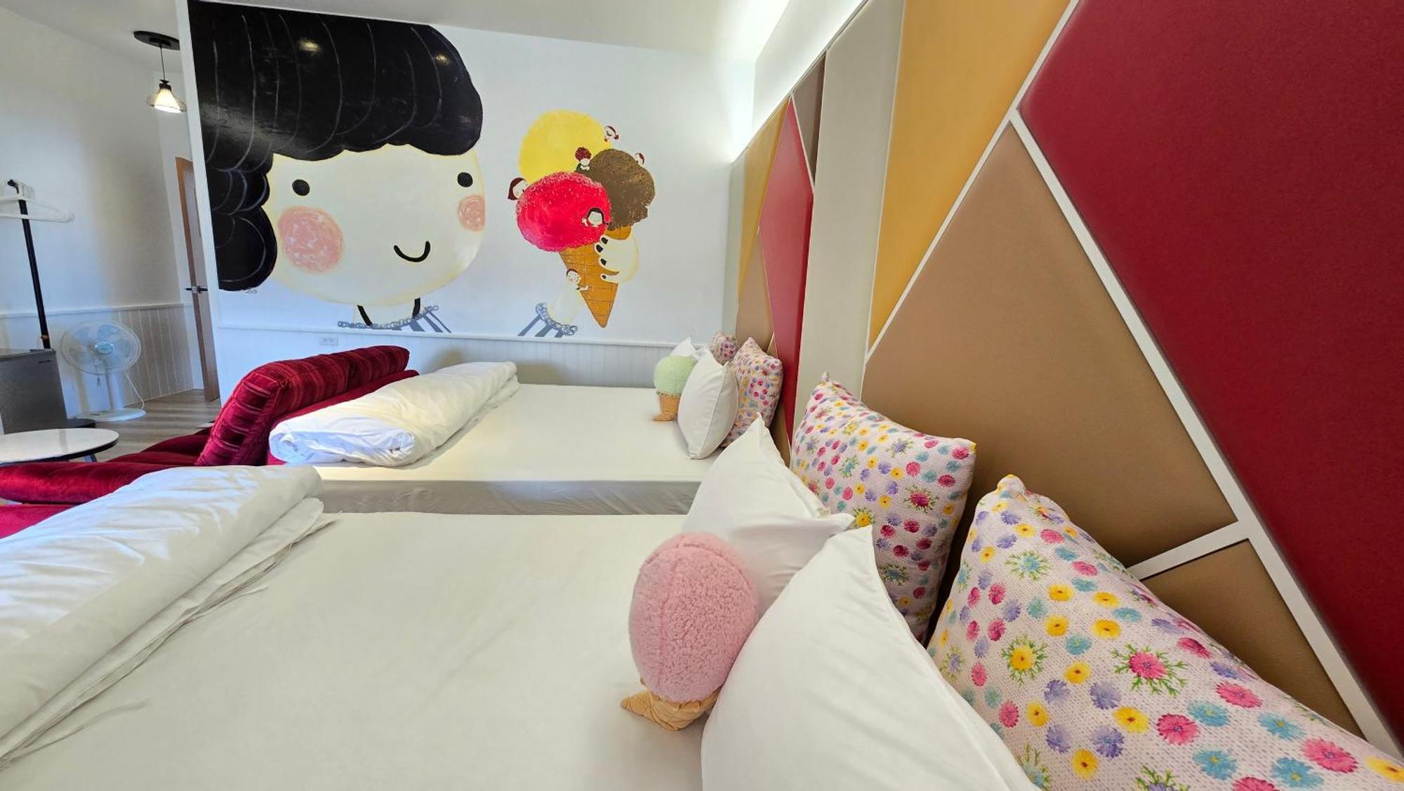 Chaopingjia Homestay Luodong Exteriör bild